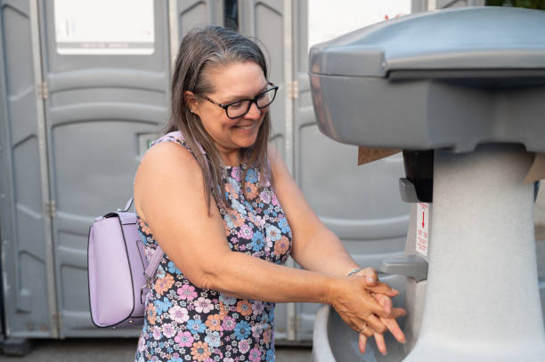 Best Luxury portable toilet rental  in Warren, PA